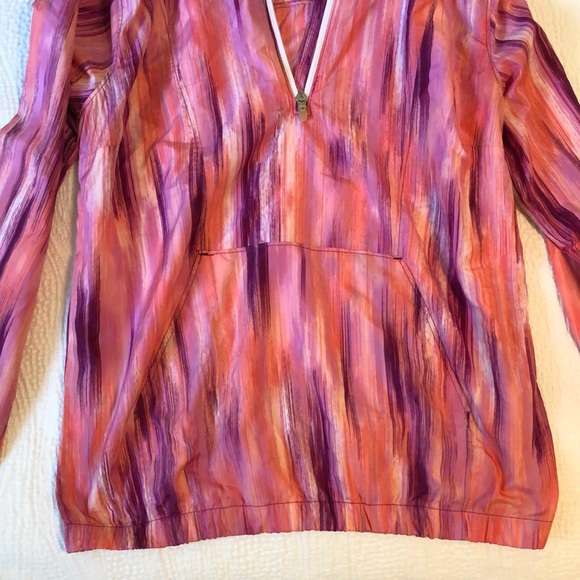 Pink windbreaker - Picture 2 of 4